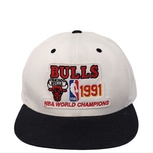 Mitchell & Ness Chicago Bulls 1991 NBA Champions Snapback Hat